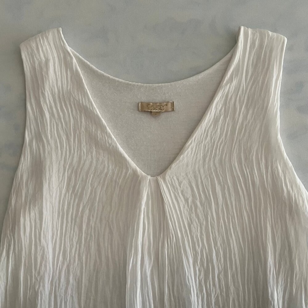Giusy Silk Pleated V-Neck Ombre Sleeveless Tunic Blouse - Picture 3 of 8
